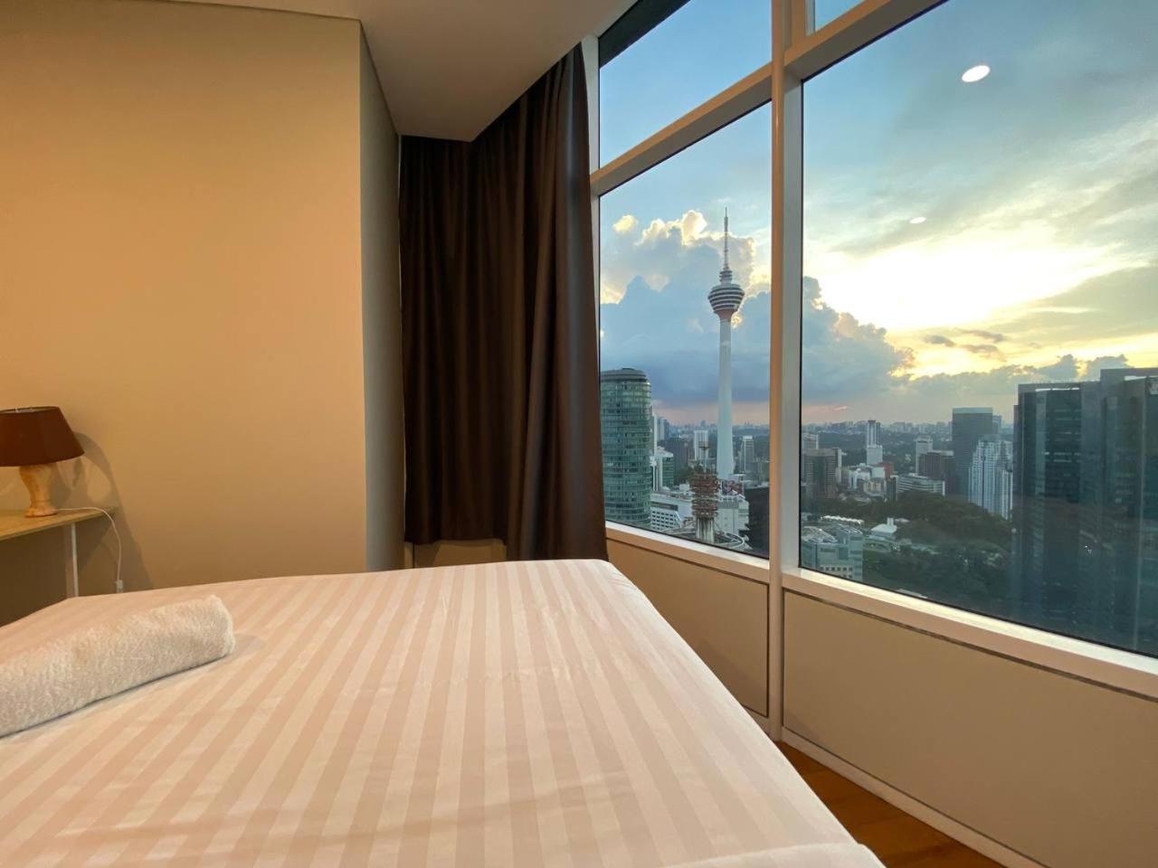 Sky Suites Klcc At กัวลาลัมเปอร์ ภายนอก รูปภาพ