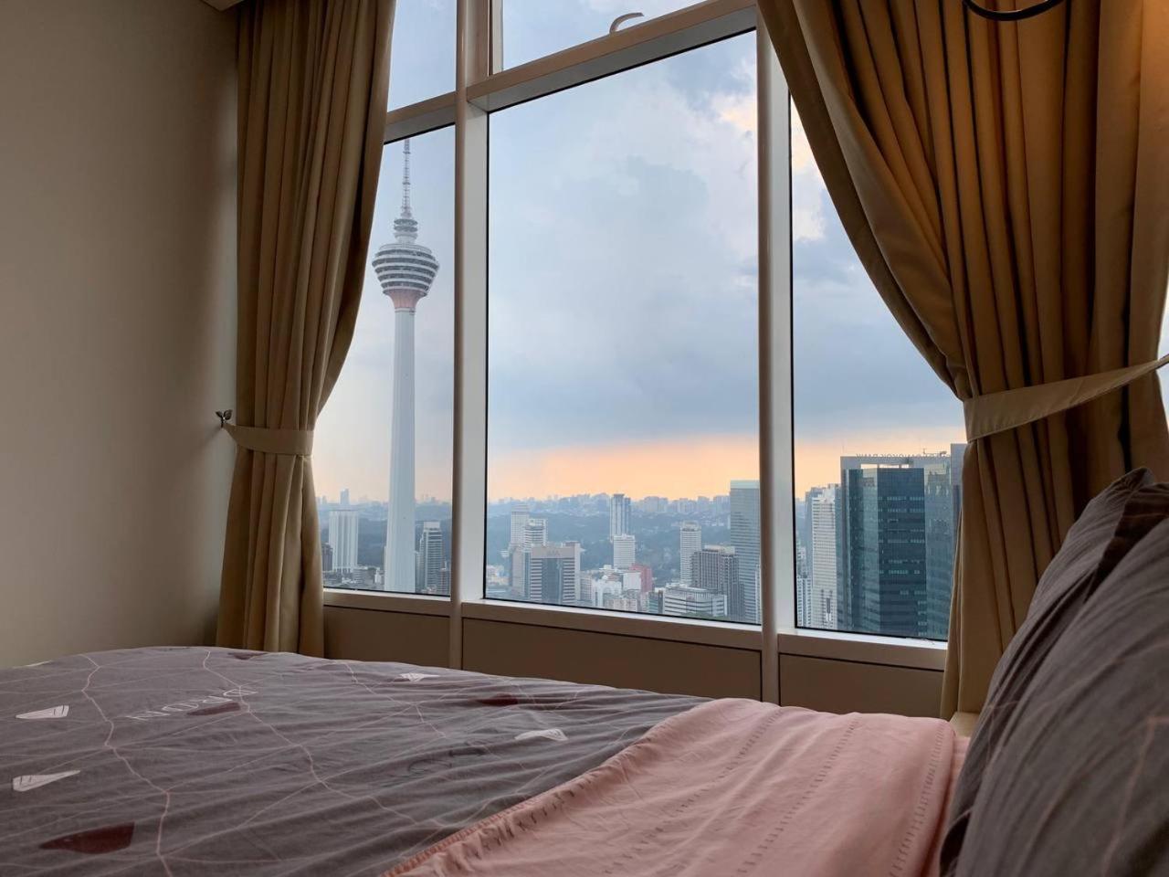 Sky Suites Klcc At กัวลาลัมเปอร์ ภายนอก รูปภาพ